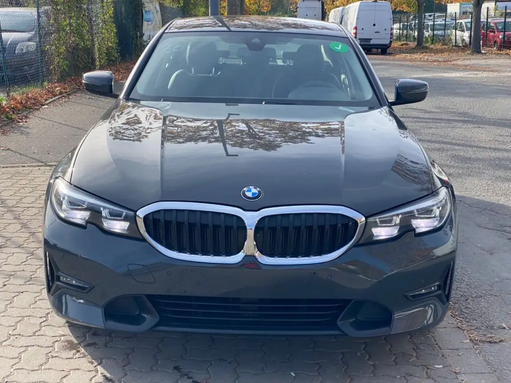 Photo 1 : Bmw Serie 3 2019 Essence