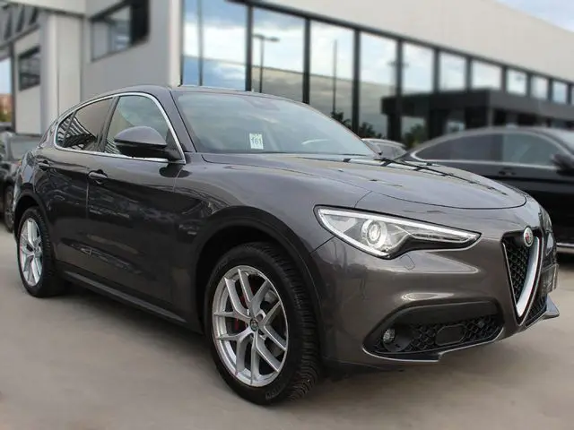 Photo 1 : Alfa Romeo Stelvio 2019 Diesel