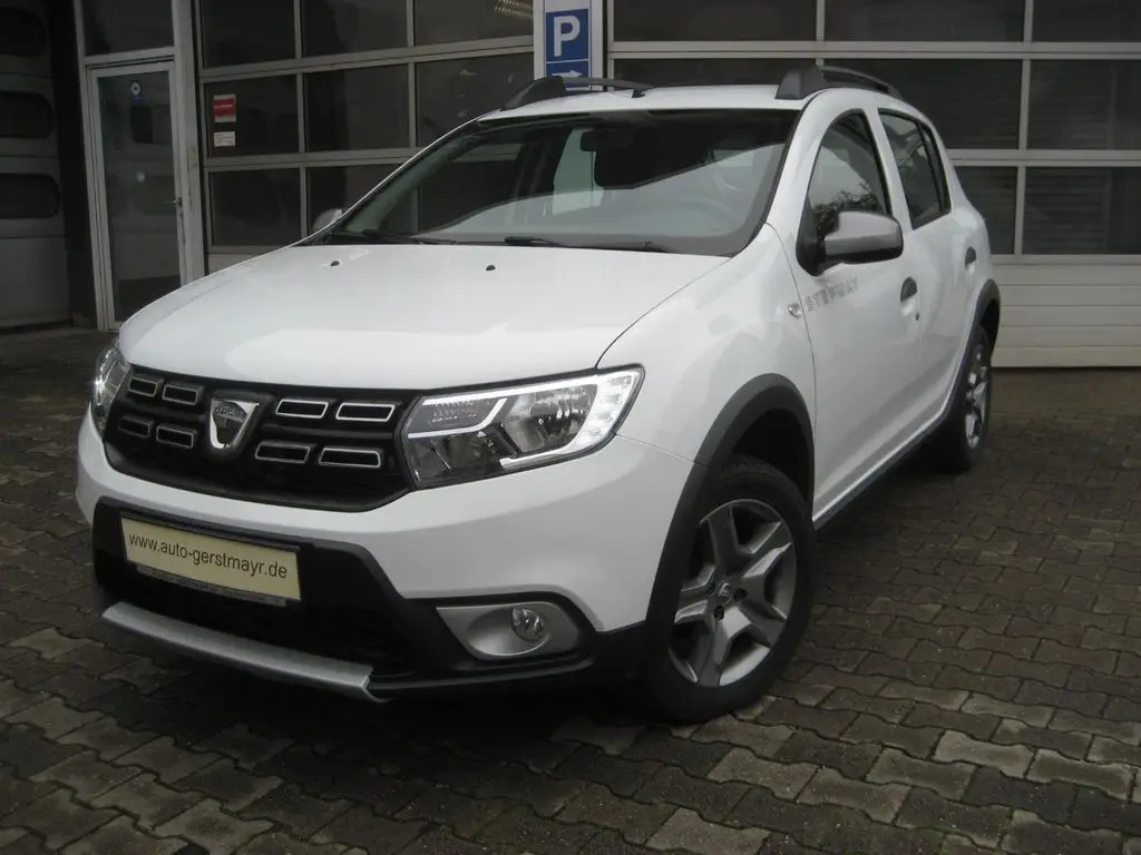 Photo 1 : Dacia Sandero 2020 Petrol