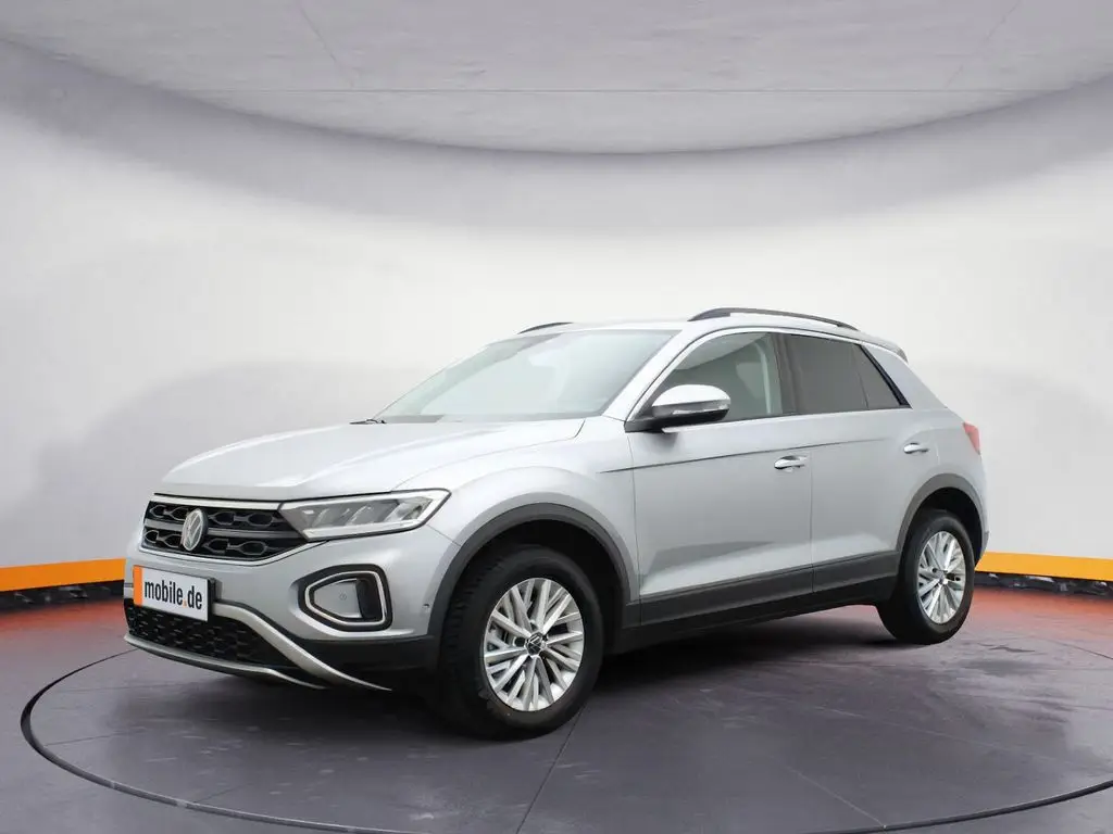 Photo 1 : Volkswagen T-roc 2024 Petrol