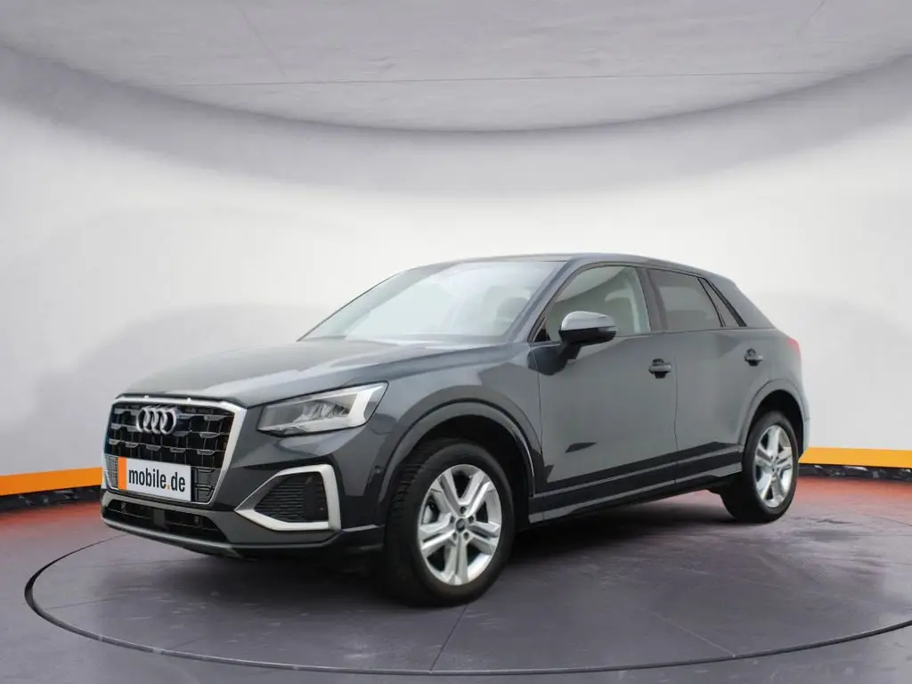 Photo 1 : Audi Q2 2023 Essence