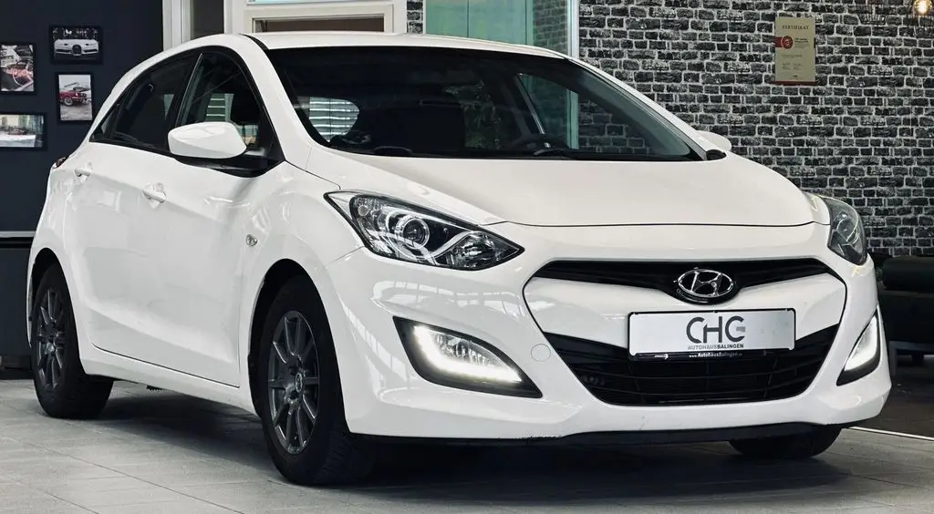 Photo 1 : Hyundai I30 2015 Petrol