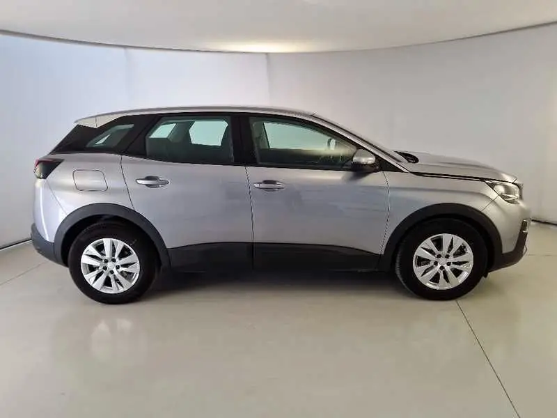 Photo 1 : Peugeot 3008 2019 Diesel