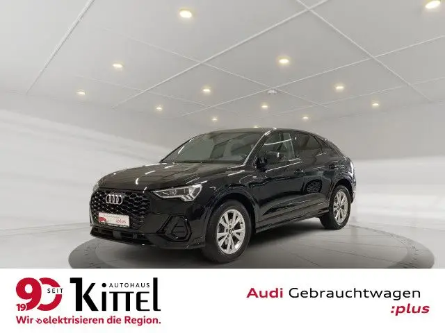 Photo 1 : Audi Q3 2020 Essence