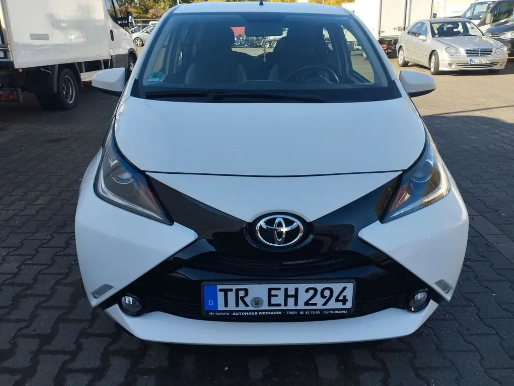 Photo 1 : Toyota Aygo X 2018 Essence