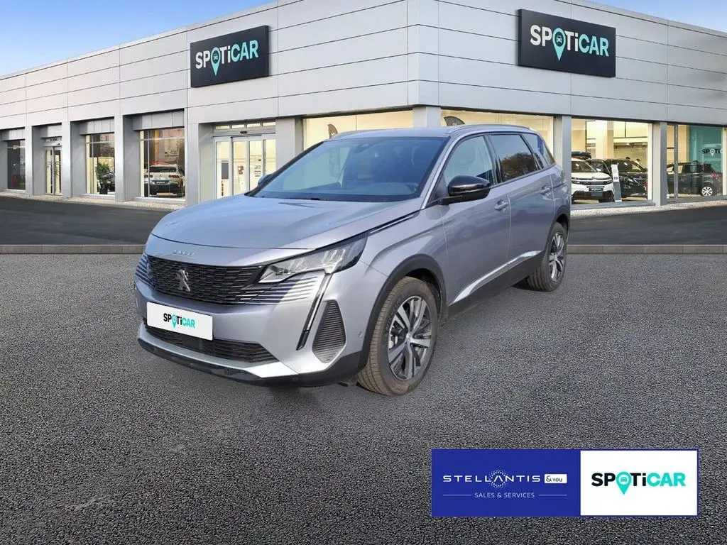 Photo 1 : Peugeot 5008 2024 Hybride