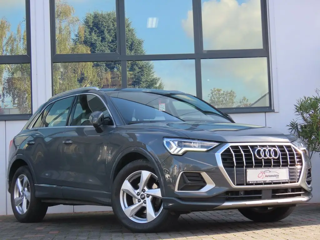 Photo 1 : Audi Q3 2021 Diesel