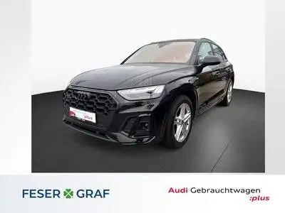 Photo 1 : Audi Q5 2021 Hybride