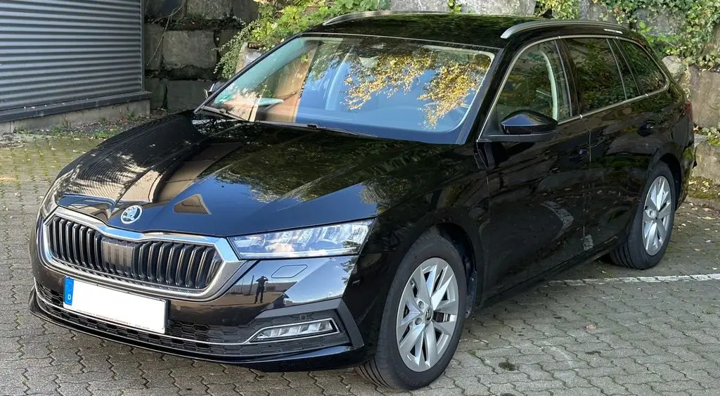 Photo 1 : Skoda Octavia 2023 Diesel