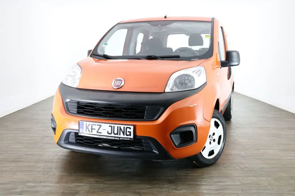 Photo 1 : Fiat Qubo 2017 Petrol