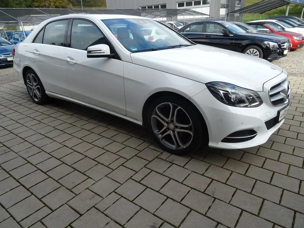 Photo 1 : Mercedes-benz Classe E 2014 Essence