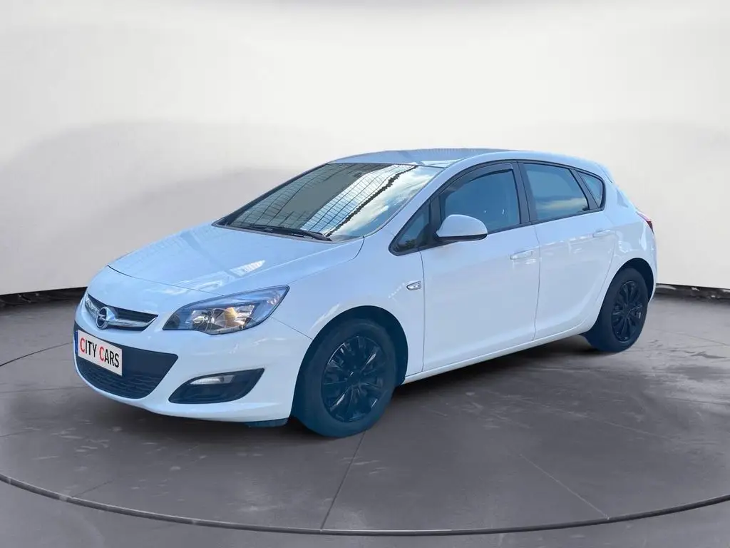 Photo 1 : Opel Astra 2014 Essence