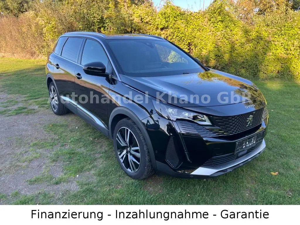 Photo 1 : Peugeot 5008 2021 Petrol