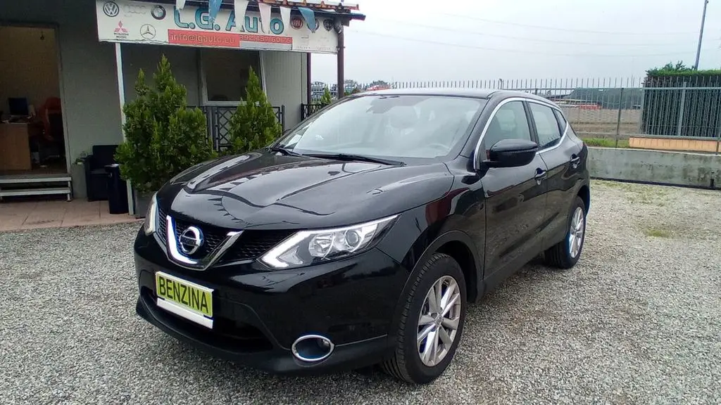 Photo 1 : Nissan Qashqai 2017 Petrol