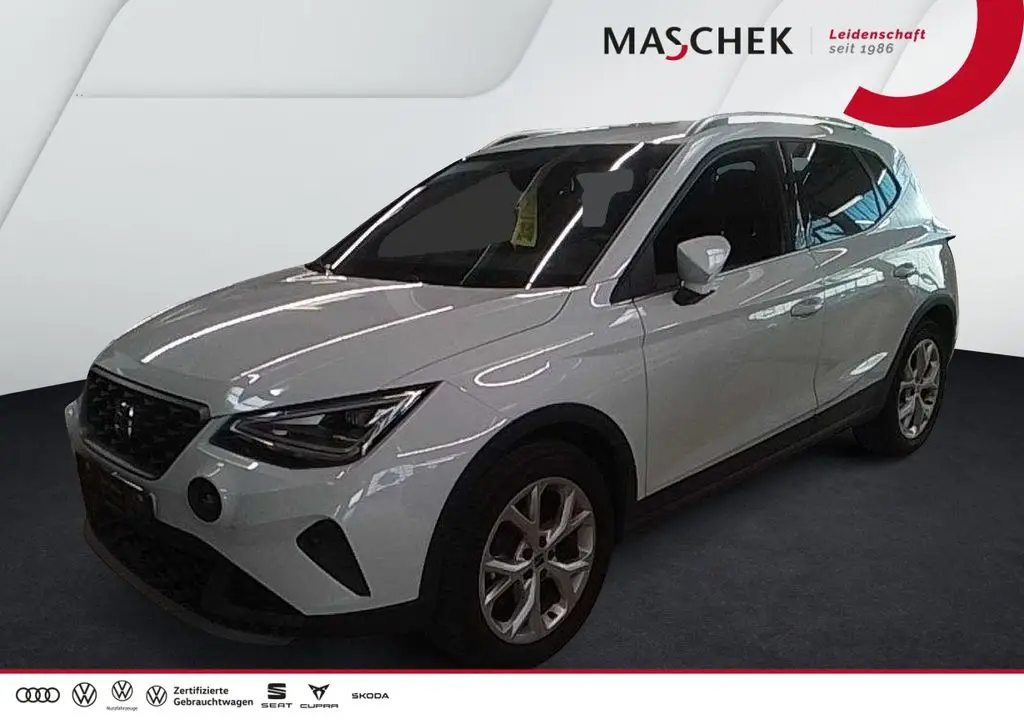 Photo 1 : Seat Arona 2024 Essence