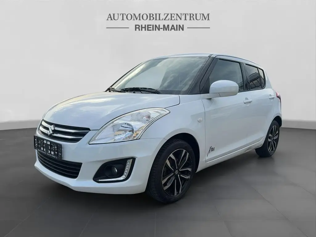 Photo 1 : Suzuki Swift 2017 Petrol