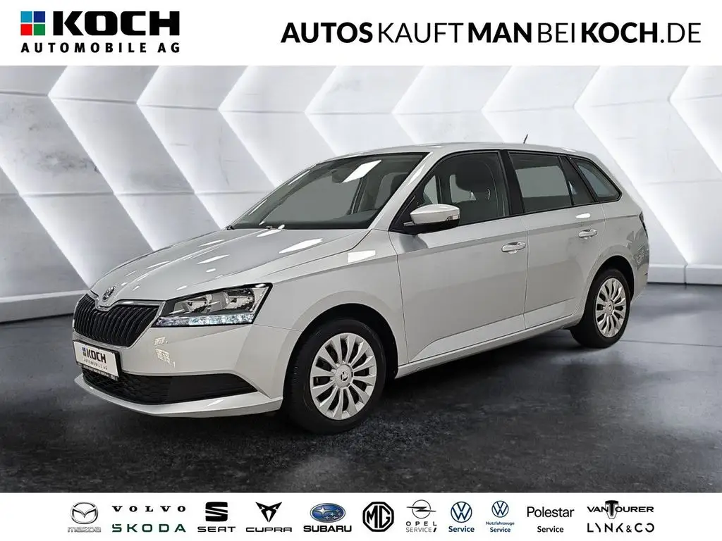 Photo 1 : Skoda Fabia 2021 Petrol