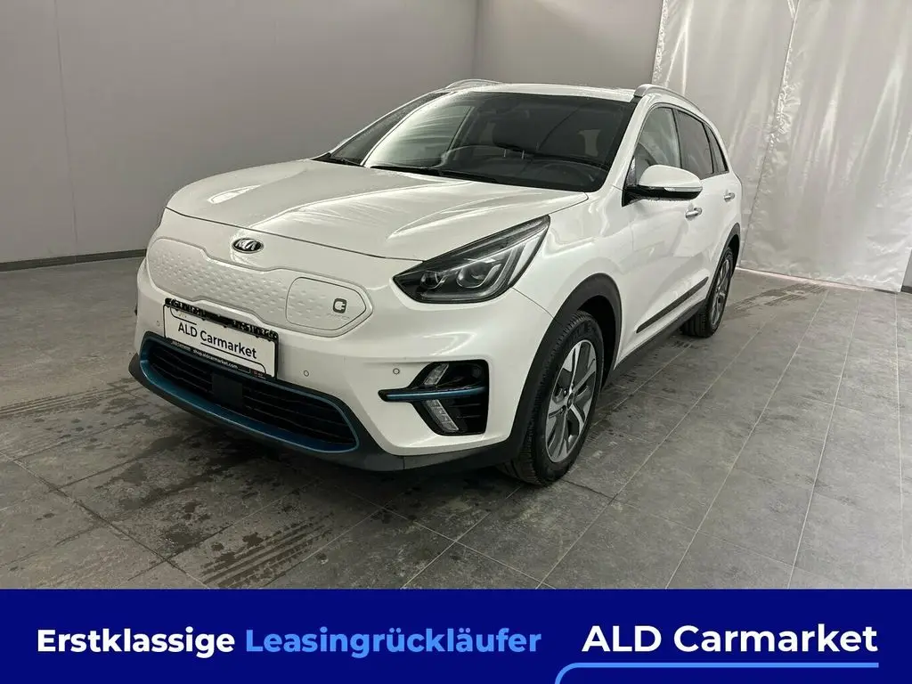 Photo 1 : Kia Niro 2021 Non renseigné