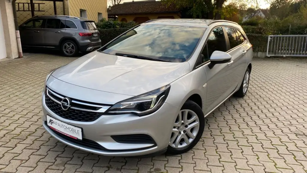 Photo 1 : Opel Astra 2019 Diesel