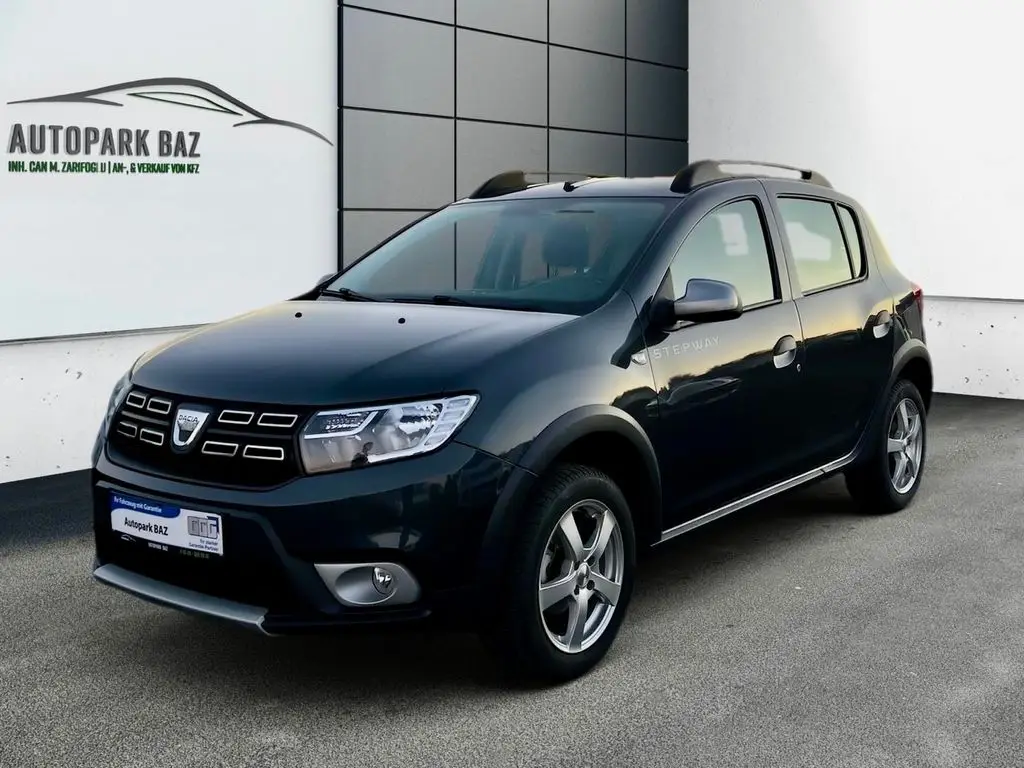 Photo 1 : Dacia Sandero 2017 Essence