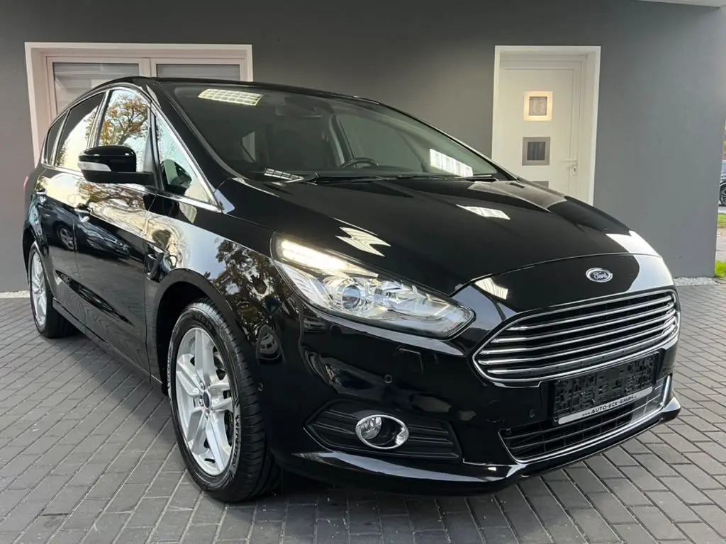 Photo 1 : Ford S-max 2018 Petrol