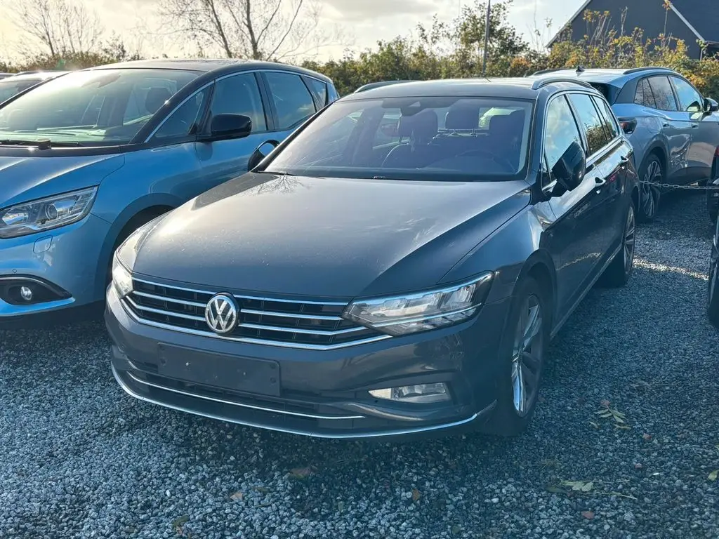 Photo 1 : Volkswagen Passat 2020 Diesel