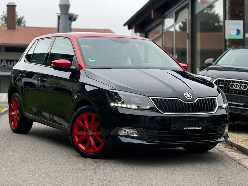 Photo 1 : Skoda Fabia 2016 Petrol