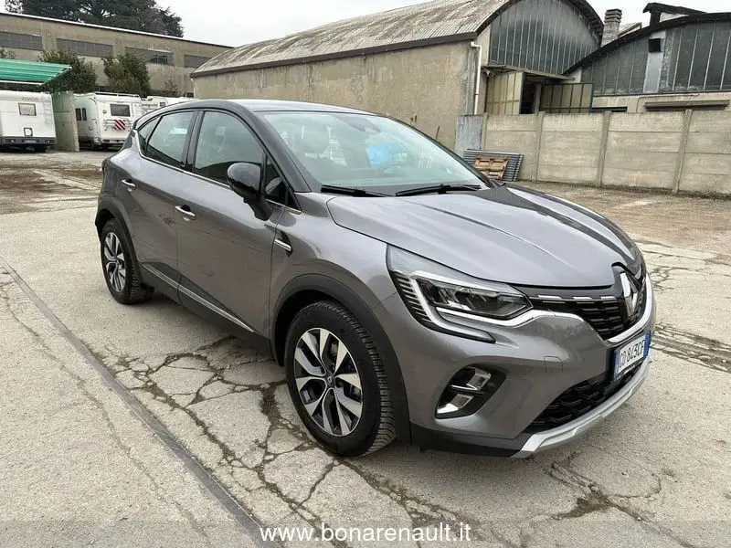 Photo 1 : Renault Captur 2020 Hybrid