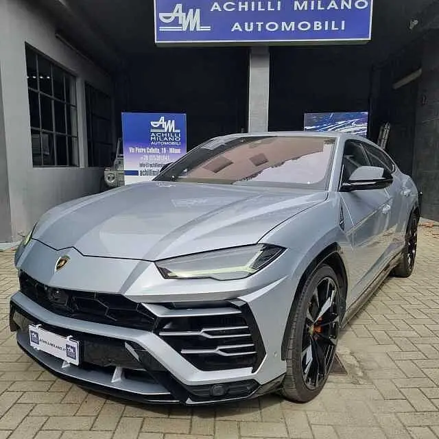 Photo 1 : Lamborghini Urus 2019 Essence