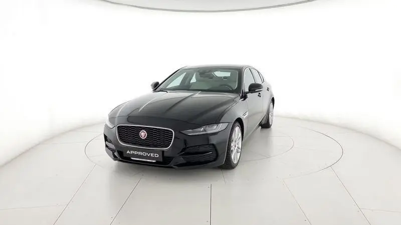 Photo 1 : Jaguar Xe 2021 Diesel