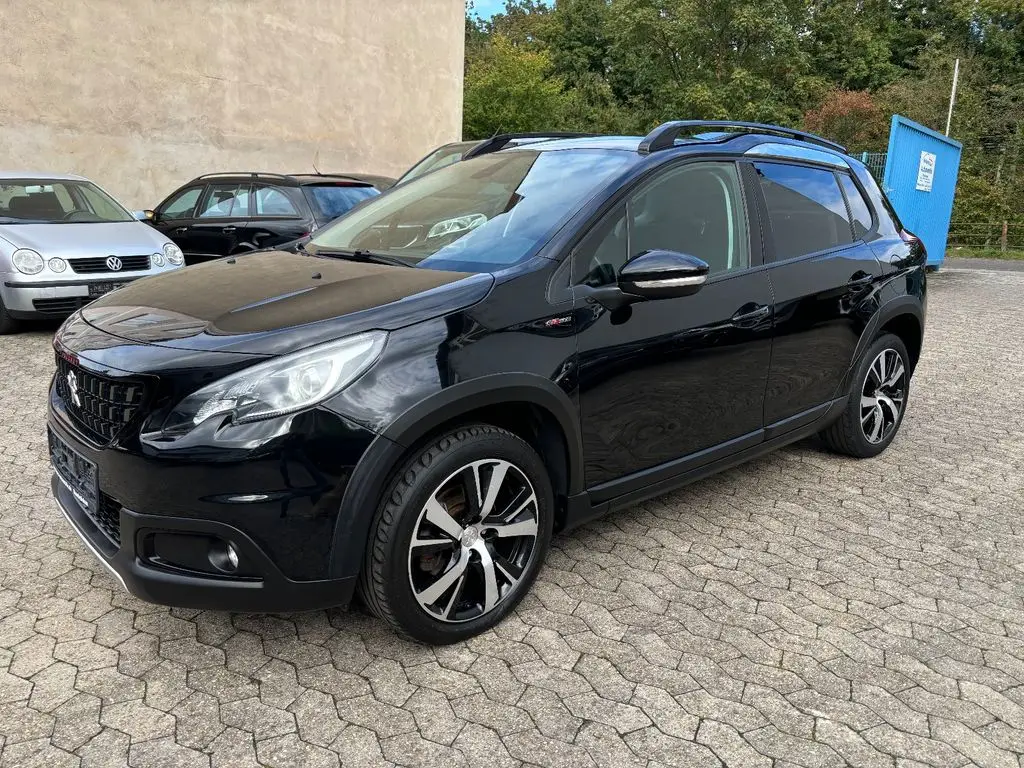 Photo 1 : Peugeot 2008 2017 Petrol