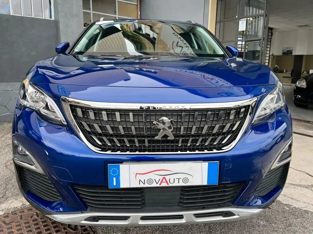 Photo 1 : Peugeot 3008 2017 Petrol