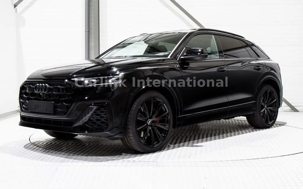 Photo 1 : Audi Q8 2024 Hybride