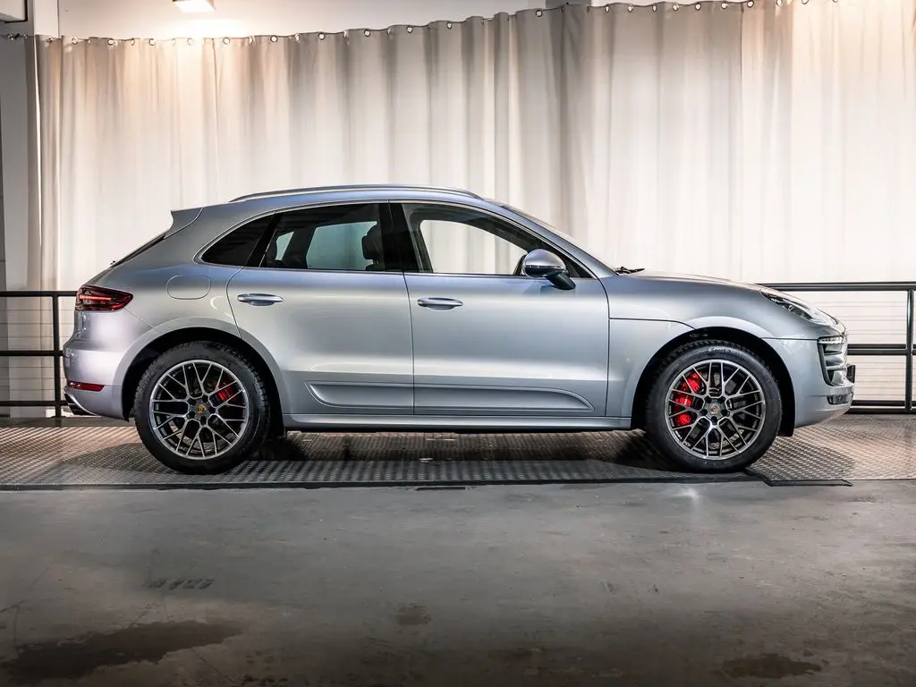 Photo 1 : Porsche Macan 2018 Essence