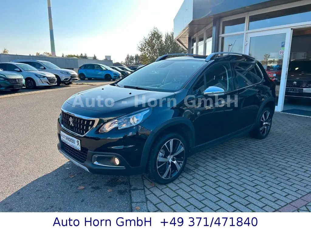 Photo 1 : Peugeot 2008 2018 Petrol