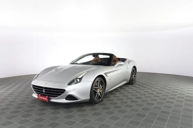 Photo 1 : Ferrari California 2017 Essence