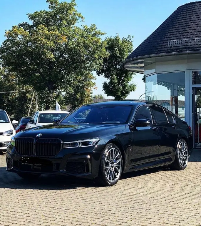 Photo 1 : Bmw Serie 7 2019 Hybride