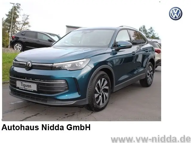 Photo 1 : Volkswagen Tiguan 2024 Petrol