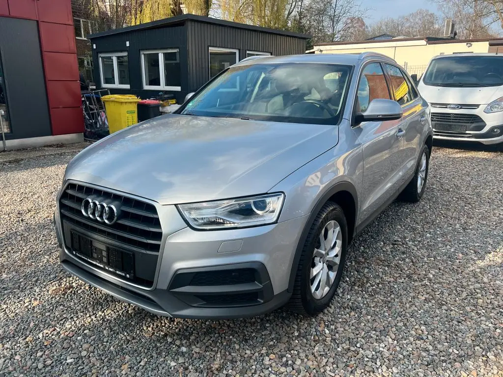 Photo 1 : Audi Q3 2016 Petrol