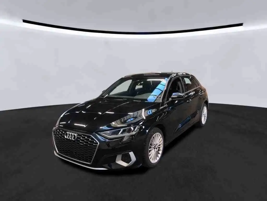 Photo 1 : Audi A3 2022 Essence