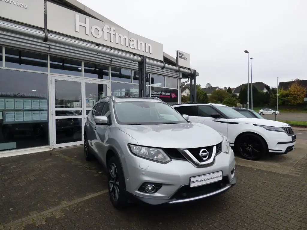 Photo 1 : Nissan X-trail 2016 Petrol