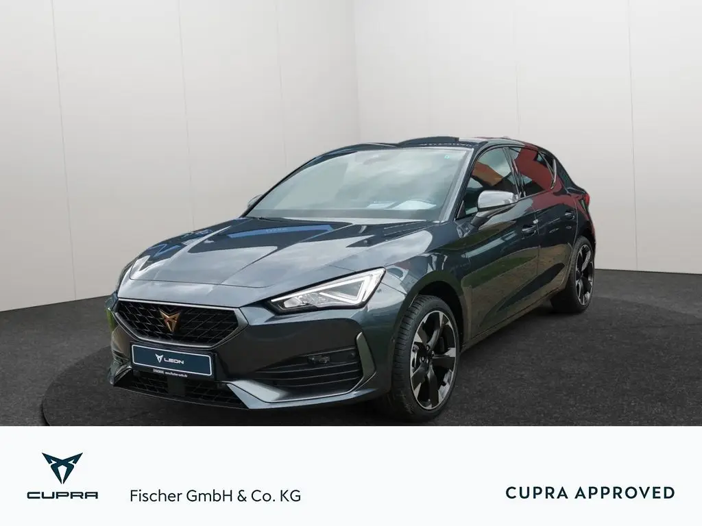 Photo 1 : Cupra Leon 2024 Petrol