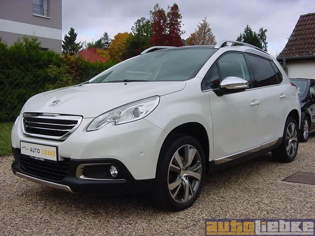 Photo 1 : Peugeot 2008 2015 Petrol