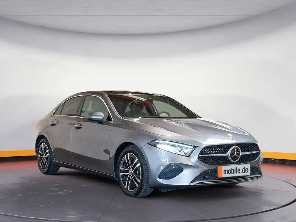 Photo 1 : Mercedes-benz Classe A 2023 Essence