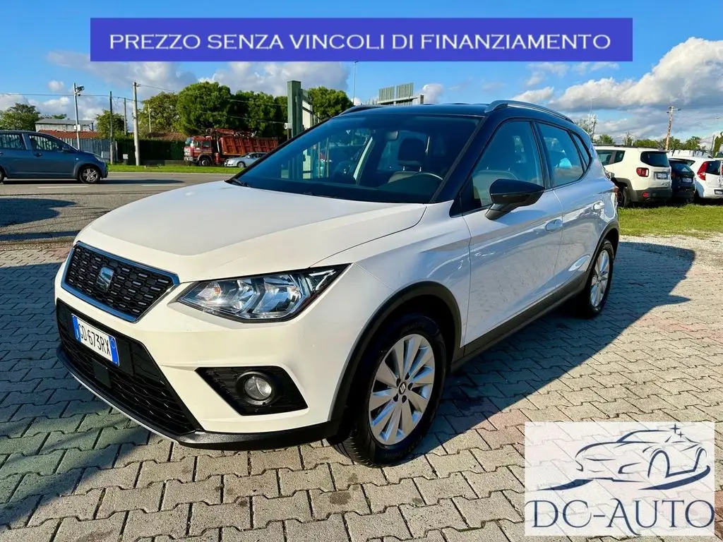 Photo 1 : Seat Arona 2021 Petrol