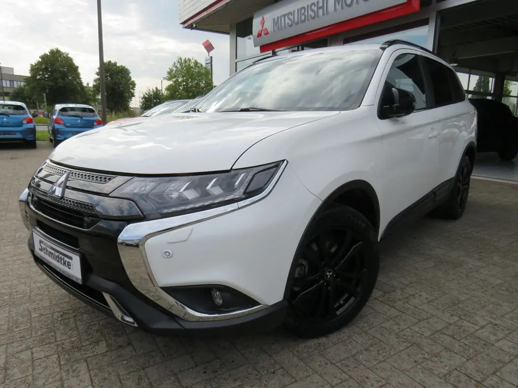 Photo 1 : Mitsubishi Outlander 2019 Petrol