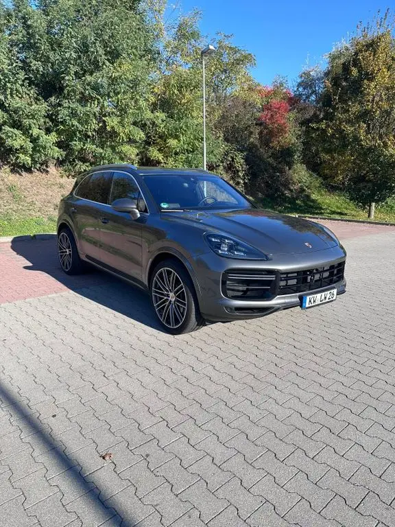 Photo 1 : Porsche Cayenne 2019 Essence