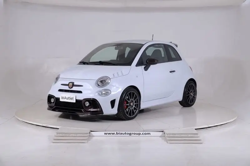 Photo 1 : Abarth 695 2019 Petrol