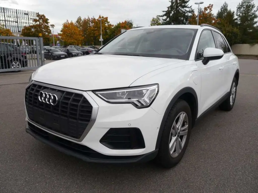 Photo 1 : Audi Q3 2021 Hybrid