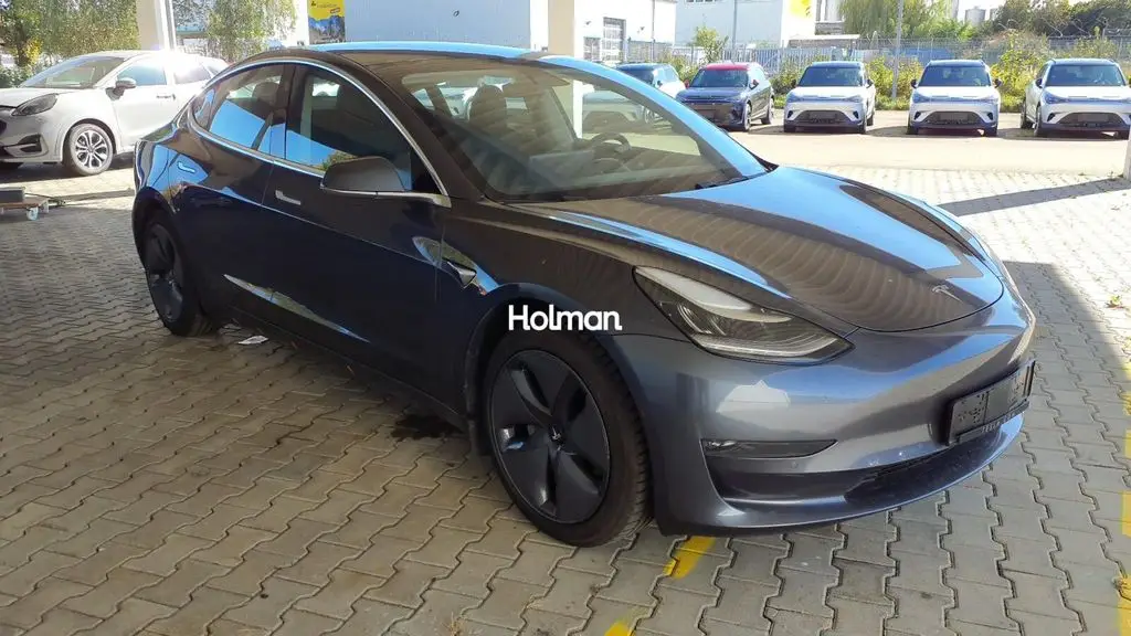 Photo 1 : Tesla Model 3 2020 Non renseigné